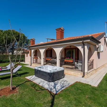 빌라 Lori Nova Vas (Porec)